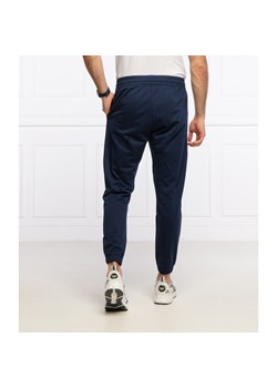 EA7 Spodnie dresowe | Regular Fit | mid rise ze sklepu Gomez Fashion Store w kategorii Spodnie męskie - zdjęcie 140747800