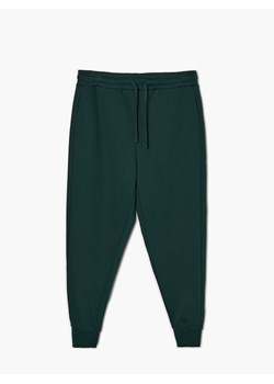 Cropp - Joggery basic - zielony ze sklepu Cropp w kategorii Spodnie męskie - zdjęcie 140760274