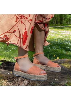 Royalfashion Pomarańczowe damskie sandały na platformie Dalila ze sklepu royalfashion.pl w kategorii Sandały damskie - zdjęcie 141003844