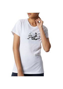 Koszulka New Balance WT21804WT - biała ze sklepu streetstyle24.pl w kategorii Bluzki damskie - zdjęcie 141178060