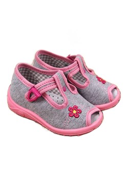 Kapcie dziewczęce sandałki domowe szare Nazo różowe ze sklepu ButyModne.pl w kategorii Buciki niemowlęce - zdjęcie 141263833