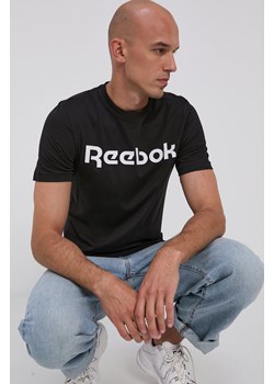 Reebok t-shirt bawełniany kolor czarny z nadrukiem GJ0136.100042232 ze sklepu ANSWEAR.com w kategorii T-shirty męskie - zdjęcie 141550110