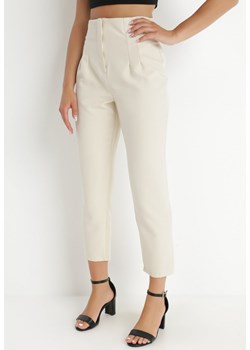 Jasnobeżowe Spodnie Fynthi ze sklepu Born2be Odzież w kategorii Spodnie damskie - zdjęcie 141588844