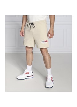Tommy Jeans Szorty | Regular Fit ze sklepu Gomez Fashion Store w kategorii Spodenki męskie - zdjęcie 141631103