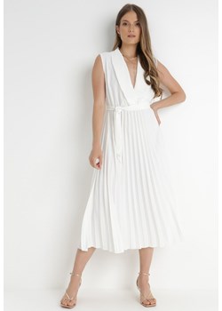 Biała Sukienka Ymir ze sklepu Born2be Odzież w kategorii Sukienki - zdjęcie 141830263