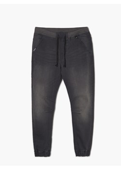 Cropp - Szare jeansowe joggery - szary ze sklepu Cropp w kategorii Spodnie męskie - zdjęcie 141934120