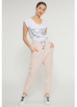 Spodnie dresowe ze sklepu MONNARI w kategorii Spodnie damskie - zdjęcie 142070894