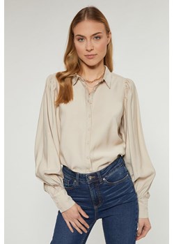 Gładka koszula zapinana na guziki ze sklepu MONNARI w kategorii Koszule damskie - zdjęcie 142077493