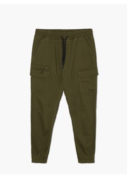 Cropp - Joggery slim z kieszeniami cargo - zielony ze sklepu Cropp w kategorii Spodnie męskie - zdjęcie 142162694
