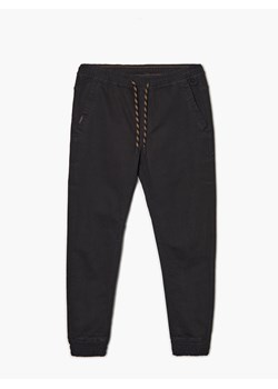 Cropp - Czarne jeansowe joggery - Czarny ze sklepu Cropp w kategorii Jeansy męskie - zdjęcie 142473994