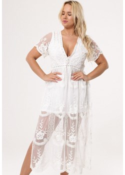 Biała Sukienka Potentially ze sklepu Born2be Odzież w kategorii Sukienki - zdjęcie 142615513