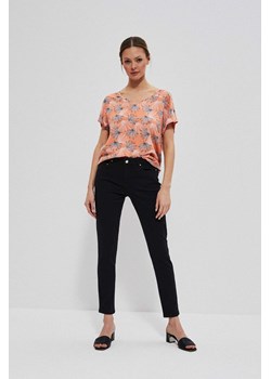 Jeansy push up ze sklepu Moodo.pl w kategorii Jeansy damskie - zdjęcie 142869291