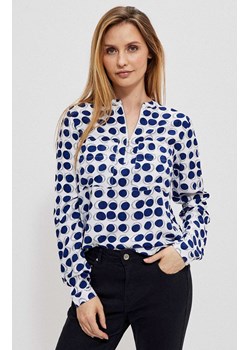 Ozdobna koszula z zamkiem na dekolcie 3909, Kolor biało-niebieski, Rozmiar XS, Moodo ze sklepu Primodo w kategorii Koszule damskie - zdjęcie 143064211