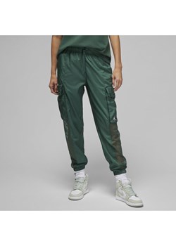 Damskie spodnie utility Jordan Essentials - Zieleń ze sklepu Nike poland w kategorii Spodnie damskie - zdjęcie 143070520