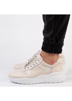 Beżowe skórzane sneakersy damskie S.Barski 22226 ze sklepu suzana.pl w kategorii Buty sportowe damskie - zdjęcie 143205230