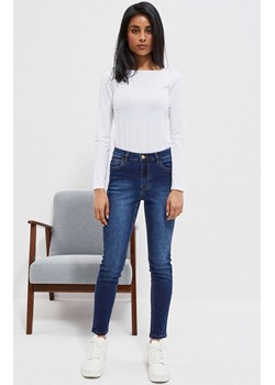 Klasyczne jeansy push up 3905, Kolor granatowy, Rozmiar XS, Moodo ze sklepu Primodo w kategorii Jeansy damskie - zdjęcie 143301103