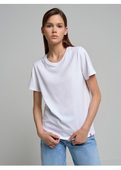 Koszulka damska biała Dorizi 101 ze sklepu Big Star w kategorii Bluzki damskie - zdjęcie 143485784