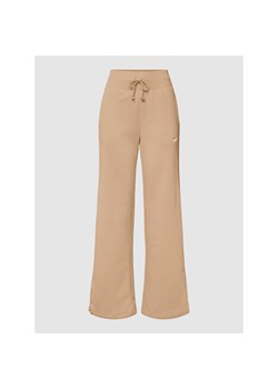 Spodnie dresowe z wyhaftowanym logo model ‘PANT’ ze sklepu Peek&Cloppenburg  w kategorii Spodnie damskie - zdjęcie 143495511