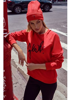 Czapka beanie z haftem MOE GIRL czerwona M709, Kolor czerwony, Rozmiar uniwersalny, MOE ze sklepu Primodo w kategorii Czapki zimowe damskie - zdjęcie 143566420