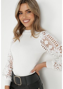 Biały Sweter z Bufiastym i Koronkowym Rękawem Kephia ze sklepu Born2be Odzież w kategorii Swetry damskie - zdjęcie 143585111