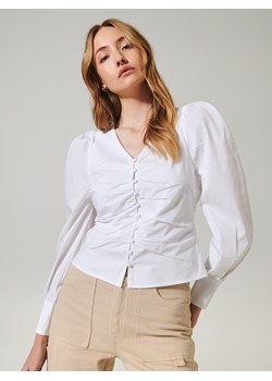 Sinsay - Bluzka z bufiastymi rękawami - Biały ze sklepu Sinsay w kategorii Bluzki damskie - zdjęcie 143610252