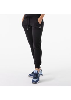 Spodnie damskie New Balance WP23600BK – czarne ze sklepu New Balance Poland w kategorii Spodnie damskie - zdjęcie 143617292