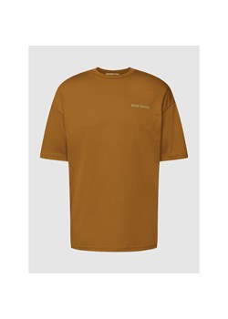 T-shirt z nadrukiem z logo model ‘Car’ ze sklepu Peek&Cloppenburg  w kategorii T-shirty męskie - zdjęcie 143627871