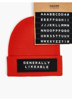 Cropp - Czerwona czapka beanie z odczepianymi literami - czerwony ze sklepu Cropp w kategorii Czapki zimowe męskie - zdjęcie 143735790