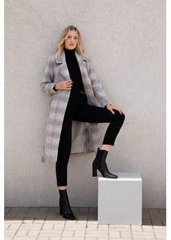 Płaszcz w jasną kratę ze sklepu MONNARI w kategorii Płaszcze damskie - zdjęcie 143816992