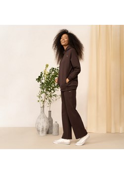 Damskie spodnie dresowe OUTHORN OTHAW22TTROF043 ze sklepu Sportstylestory.com w kategorii Spodnie damskie - zdjęcie 144151644