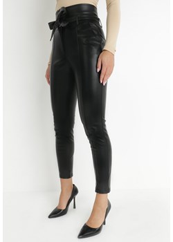 Czarne Spodnie z Imitacji Skóry Titilles ze sklepu Born2be Odzież w kategorii Spodnie damskie - zdjęcie 144270364