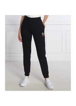 Tommy Hilfiger Spodnie dresowe | Regular Fit ze sklepu Gomez Fashion Store w kategorii Spodnie damskie - zdjęcie 144316742