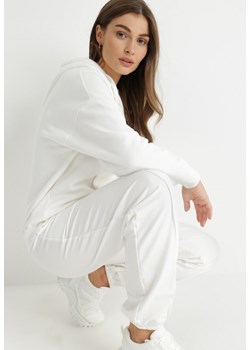 Biała Bluza Kangurka z Polarem Fasa ze sklepu Born2be Odzież w kategorii Bluzy damskie - zdjęcie 144358301