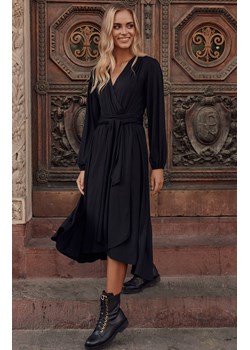 Sukienka midi z asymetrycznym rozcięciem w kolorze czarnym M755, Kolor czarny, Rozmiar 36/38, Makadamia ze sklepu Primodo w kategorii Sukienki - zdjęcie 144372940