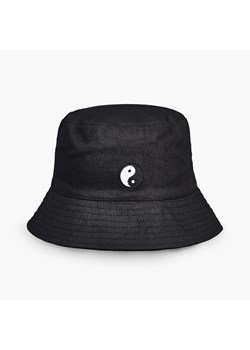 Cropp - Bucket hat z motywem yin yang - Czarny ze sklepu Cropp w kategorii Kapelusze damskie - zdjęcie 144416553
