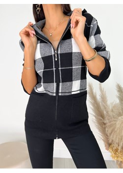 Czarna Sweterkowa Bluza z Kapturem ze sklepu ModnaKiecka.pl w kategorii Bluzy damskie - zdjęcie 144635670