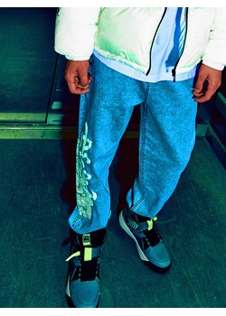 Cropp - Jeansowe joggery loose - niebieski ze sklepu Cropp w kategorii Jeansy męskie - zdjęcie 144698072