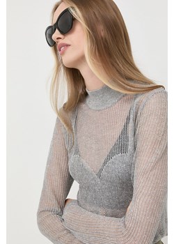Guess sweter damski kolor srebrny lekki ze sklepu ANSWEAR.com w kategorii Swetry damskie - zdjęcie 144758584