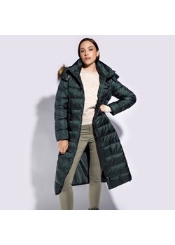 Damski płaszcz zimowy pikowany z kapturem zielony ze sklepu WITTCHEN w kategorii Kurtki damskie - zdjęcie 144977001