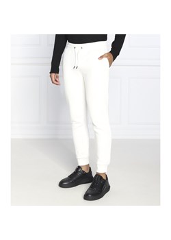 GUESS ACTIVE Spodnie | Regular Fit ze sklepu Gomez Fashion Store w kategorii Spodnie męskie - zdjęcie 145251982