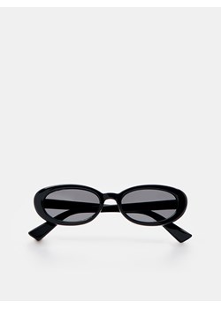 Mohito - Okulary przeciwsłoneczne owalne - Czarny ze sklepu Mohito w kategorii Okulary przeciwsłoneczne damskie - zdjęcie 145262902