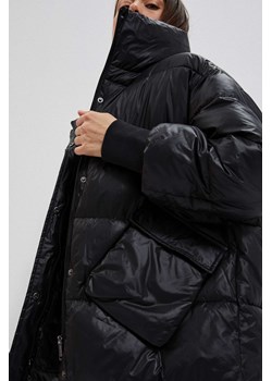 Pikowana kurtka z kołnierzem czarna ze sklepu Moodo.pl w kategorii Kurtki damskie - zdjęcie 145303634