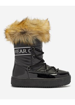 Royalfashion Damskie lakierowane buty a'la śniegowce w czarnym kolorze Fursav ze sklepu royalfashion.pl w kategorii Śniegowce damskie - zdjęcie 145344980