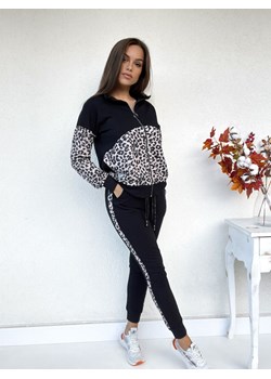 czarny dres damski fabia z motywem panterki bluza + spodnie ze sklepu STYLOWO w kategorii Dresy damskie - zdjęcie 145357173