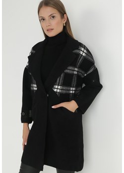Czarny Płaszcz Krótki w Kratę Florenta ze sklepu Born2be Odzież w kategorii Płaszcze damskie - zdjęcie 145407933