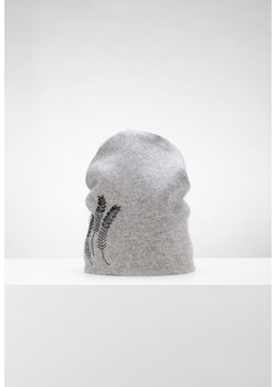 Szara czapka zdobiona cyrkoniami ułożonymi we wzór trzech kłosów ze sklepu Molton w kategorii Czapki zimowe damskie - zdjęcie 145420330