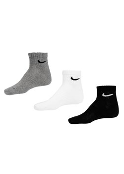 Skarpety Nike Everyday Lightweight Ankle 3PR białe, szare, czarne SX7677 964 ze sklepu Desportivo w kategorii Skarpetki męskie - zdjęcie 145430253