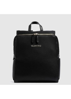 VALENTINO BAGS - Czarny plecak damski AREPA ze sklepu outfit.pl w kategorii Plecaki - zdjęcie 145461580
