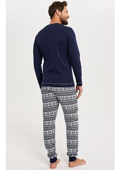 Piżama męska świąteczna z długim rękawem i długimi nogawkami Arktyka, Kolor granatowy-wzór, Rozmiar S, Italian Fashion - id: 167474 - marki Italian Fashion - 145796371 Piżama męska świąteczna z długim rękawem i długimi nogawkami Arktyka, Kolor granatowy-wzór, Rozmiar S, Italian Fashion ze sklepu Intymna w kategorii Piżamy męskie - zdjęcie 145796371