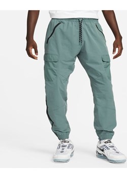 Męskie bojówki z tkaniny Nike Sportswear Air Max - Szary ze sklepu Nike poland w kategorii Spodnie męskie - zdjęcie 145796880